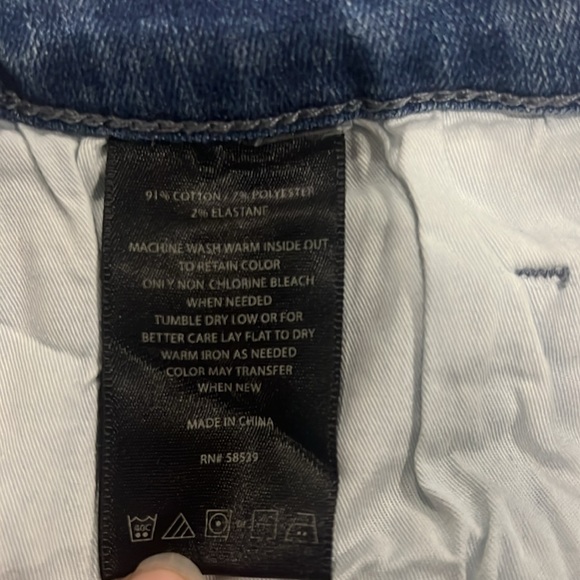 Kut jeans, Connie skinny crop, size 14, holes have patches. - Picture 5 of 5